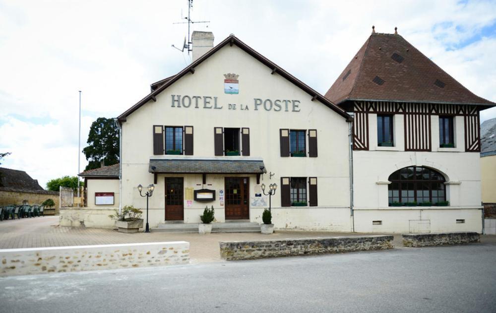 Logis Hotel Restaurant De La Poste Le Mele-sur-Sarthe Экстерьер фото